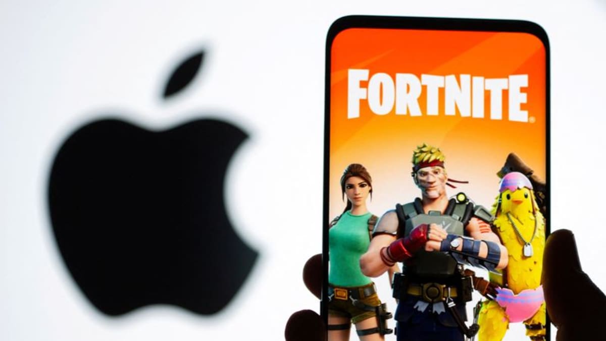 Epic Games accuses Apple of violating App Store injunction, seeks