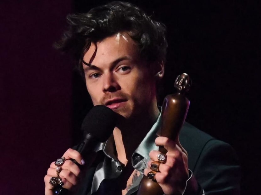 Harry Styles stops concert in Australia to help a fan propose to his girlfriend