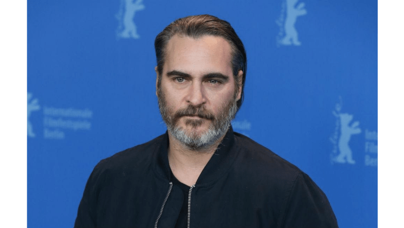 Todd Phillips begged Joaquin Phoenix to take Joker role Todd Phillips begged Joaquin Phoenix to take Joker role