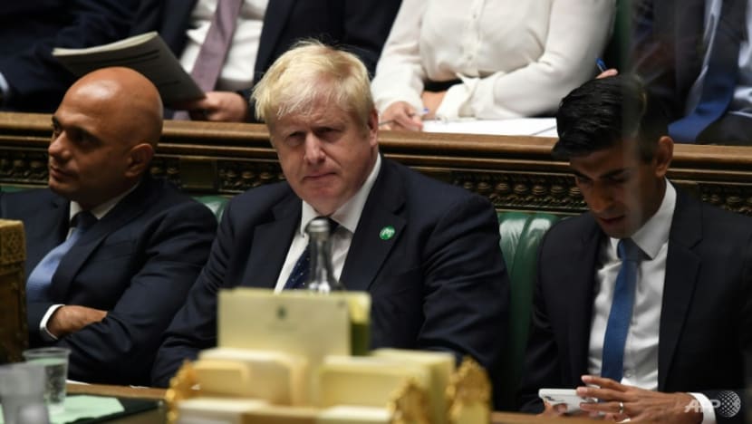 UK PM Johnson on the brink after top ministers resign UK PM Johnson on the brink after top ministers resign