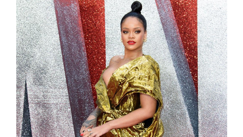 Rihanna's new album to be released in December?