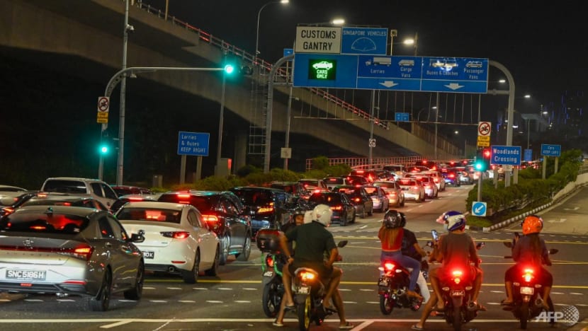 Nearly half a million travellers departed Singapore for Malaysia via land checkpoints during long weekend