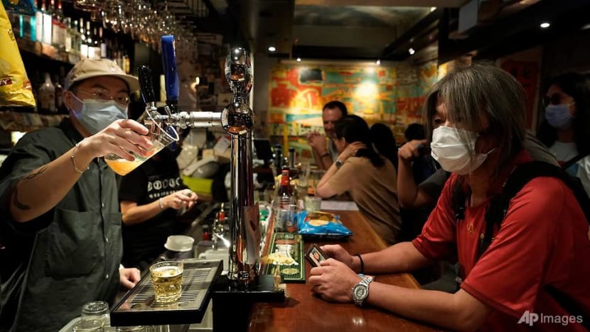 COVID-19 pandemic, politics lead to closure of storied Hong Kong bar COVID-19 pandemic, politics lead to closure of storied Hong Kong bar