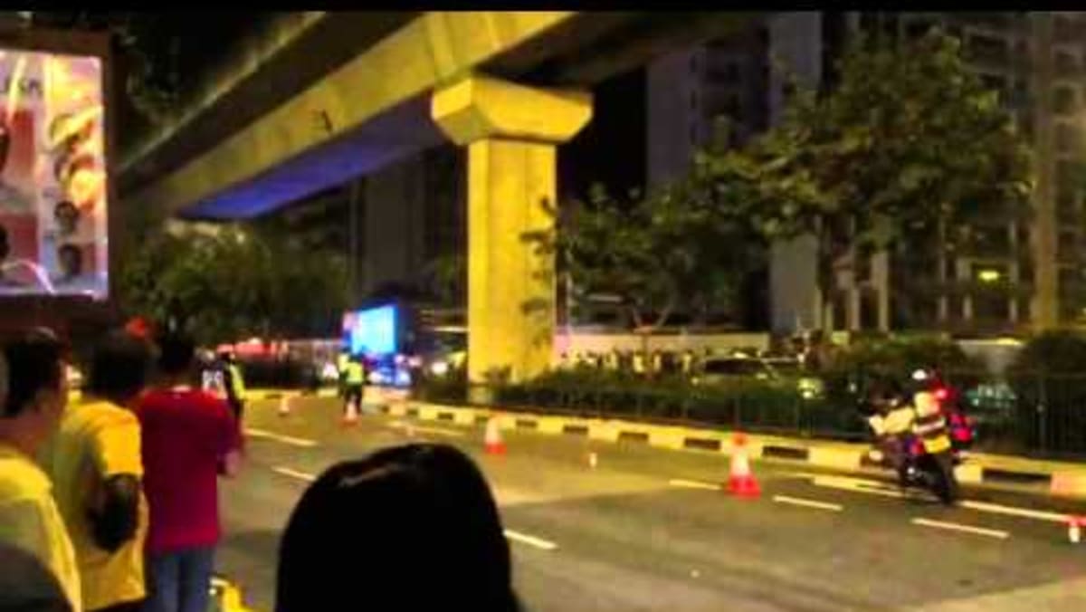 WP supporters chant after rally in Punggol East SMC ends - TODAY