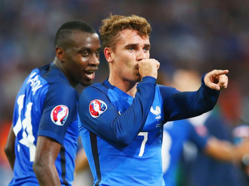 Antoine Griezmann of France celebrates scoring his side's first goal during the Group A match between France and Albania at Stade Velodrome on June 15, 2016 in Marseille. Photo: Getty Images