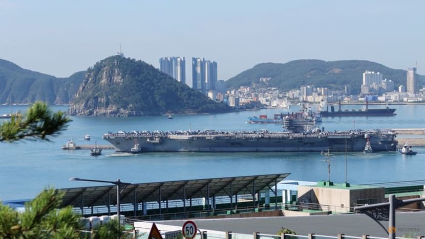 US aircraft carrier arrives in South Korea as warning to North US aircraft carrier arrives in South Korea as warning to North