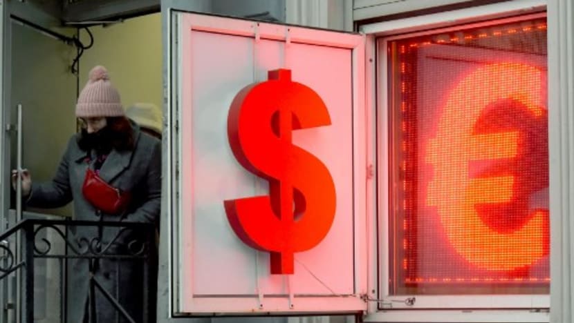 What's a reverse currency war and who's fighting one? What's a reverse currency war and who's fighting one?