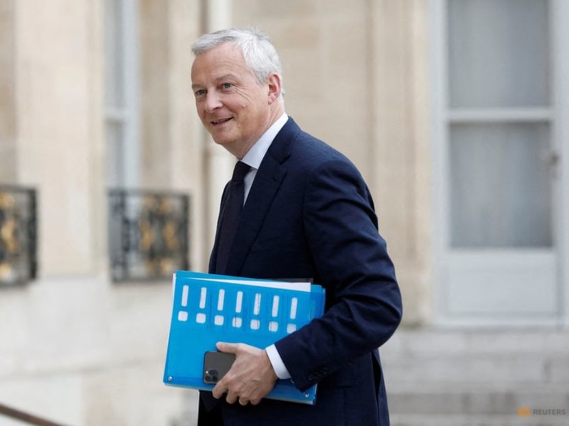 FILE PHOTO: French Minister for Economy, Finance, Industry and Digital Security Bruno Le Maire arrives for a meeting at the Elysee Palace in Paris, France, Nov. 8, 2022. REUTERS/Benoit Tessier/File Photo