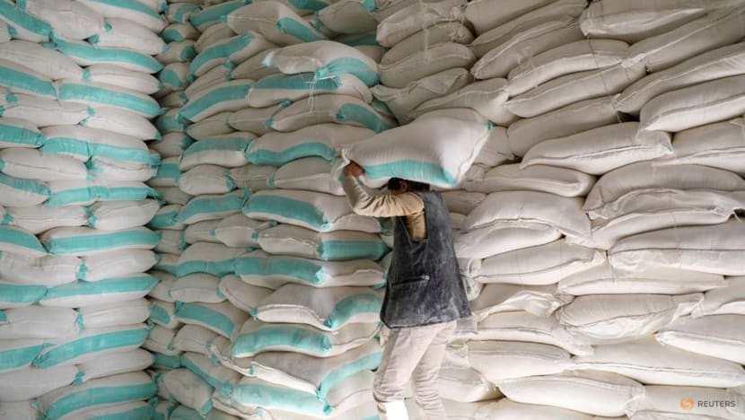 Food crisis fuels fears of protectionism compounding shortages