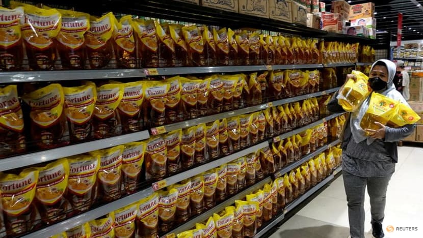 Indonesia cuts max palm oil export levy to $200, but to rise in August Indonesia cuts max palm oil export levy to $200, but to rise in August