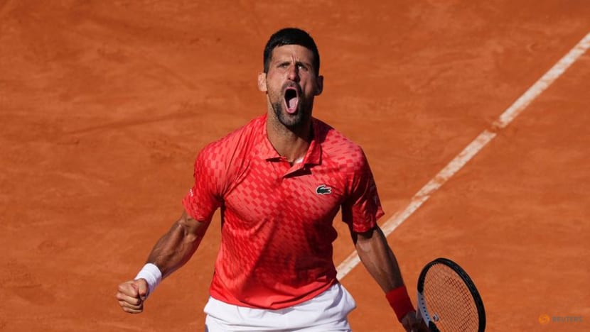 Djokovic battles past Dimitrov in Rome, Swiatek cruises