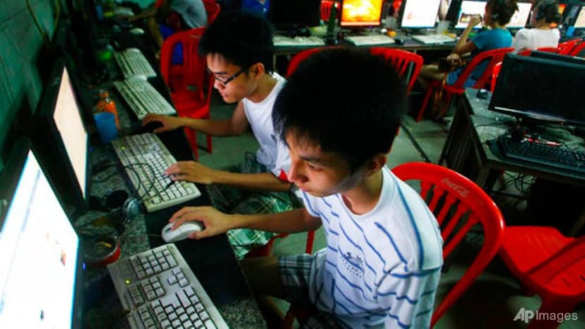 Hackers attacking Vietnam dissidents: Amnesty International Hackers attacking Vietnam dissidents: Amnesty International