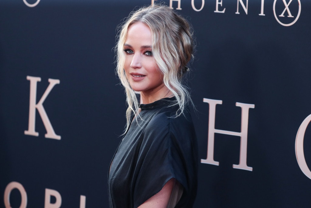 Jennifer Lawrence Shares Near-Death Experience In Plane Crash: “I Started Leaving Little Mental Voicemails To My Family” Jennifer Lawrence Shares Near-Death Experience In Plane Crash: “I Started Leaving Little Mental Voicemails To My Family”
