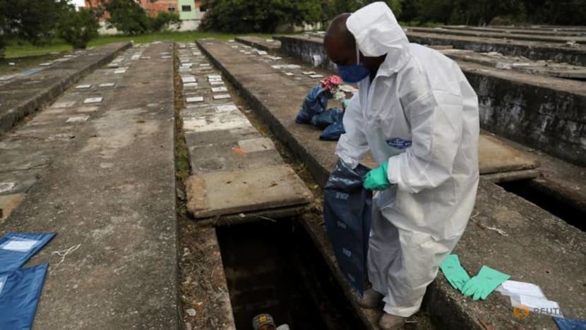 Sao Paulo exhumes old graves to make space for surging COVID-19 burials Sao Paulo exhumes old graves to make space for surging COVID-19 burials