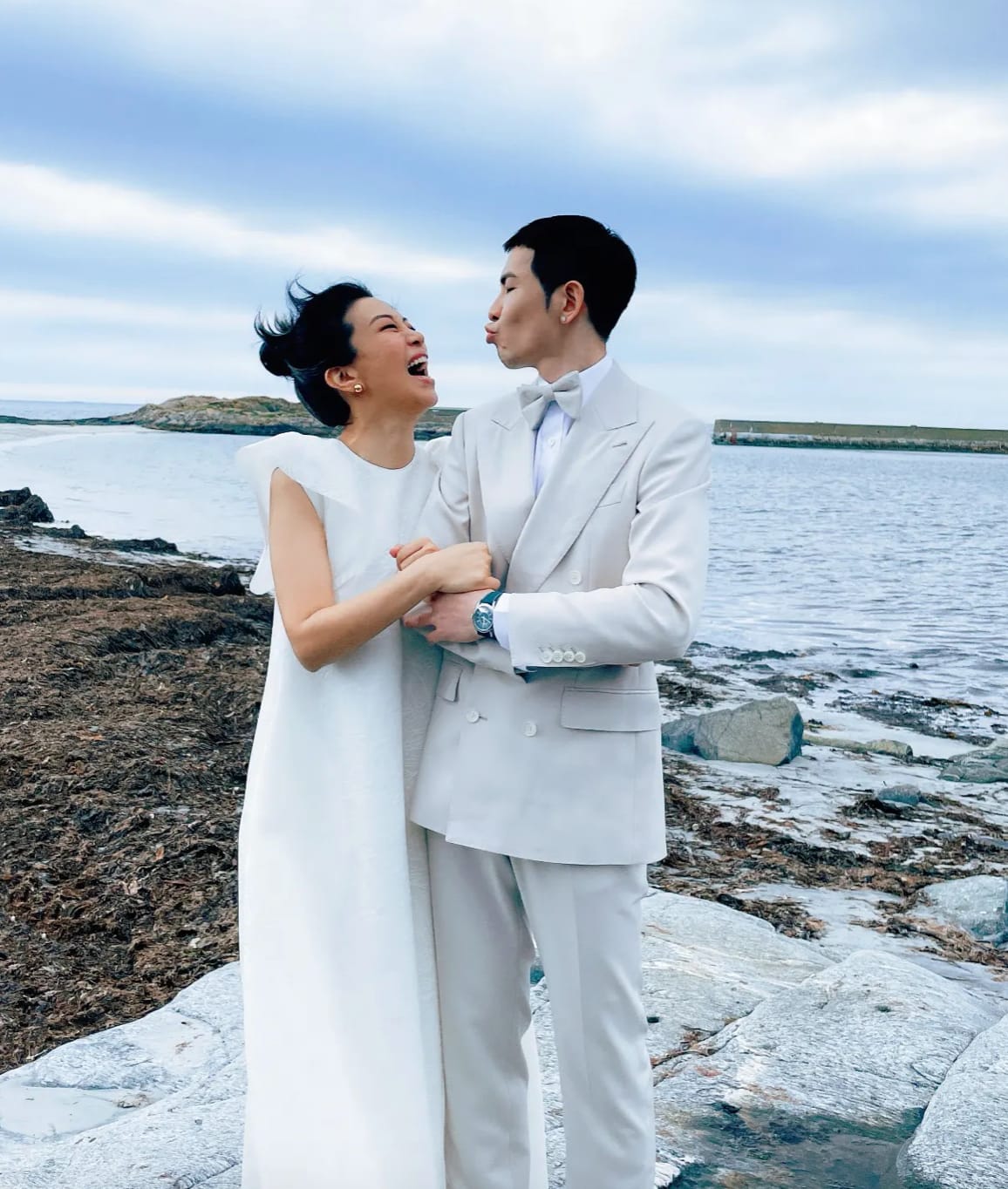 Jam Hsiao, 36, & Summer Lin, 50, Just Got Married And Here Are Their