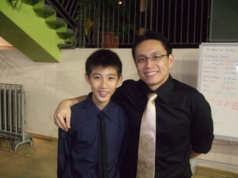 Loh Kean Yew pictured in 2010 at the age of 13 with Singapore Sports School Badminton Academy general manager Desmond Tan. Loh was crowned men's badminton world champion on Dec 19, 2021. Loh Kean Yew pictured in 2010 at the age of 13 with Singapore Sports School Badminton Academy general manager Desmond Tan. Loh was crowned men's badminton world champion on Dec 19, 2021.