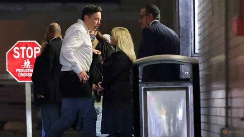 Musk's all-nighters at Twitter raise concern for Tesla investors Musk's all-nighters at Twitter raise concern for Tesla investors