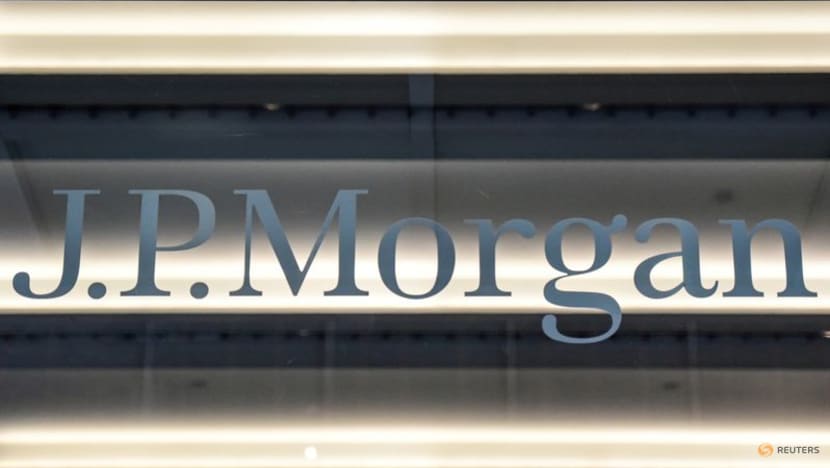 US banks shrug off turmoil to ace Fed's annual health checks