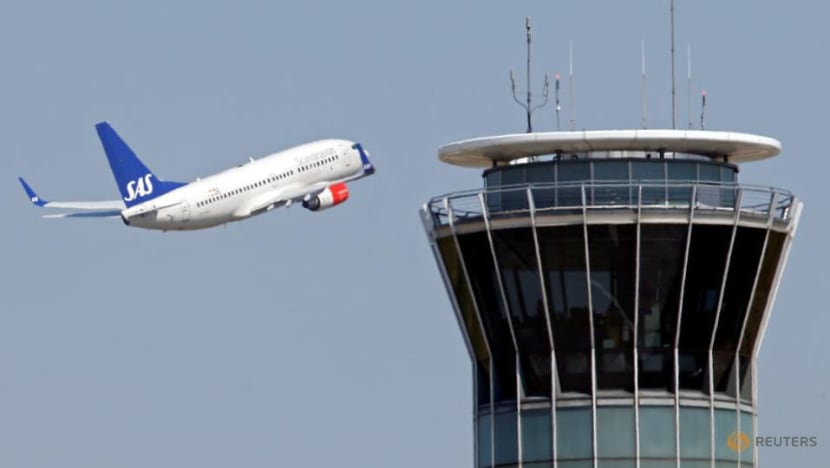 France plans to introduce 'eco-tax' on all outbound flights France plans to introduce 'eco-tax' on all outbound flights