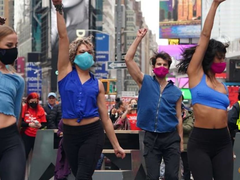 Broadway stars vow 'We Will Be Back' in pop-up performance in New York City Broadway stars vow 'We Will Be Back' in pop-up performance in New York City