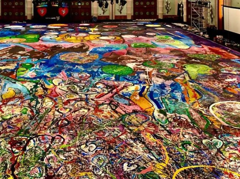 Gone in 60 sections? UK artist hopes to raise millions with giant canvas Gone in 60 sections? UK artist hopes to raise millions with giant canvas