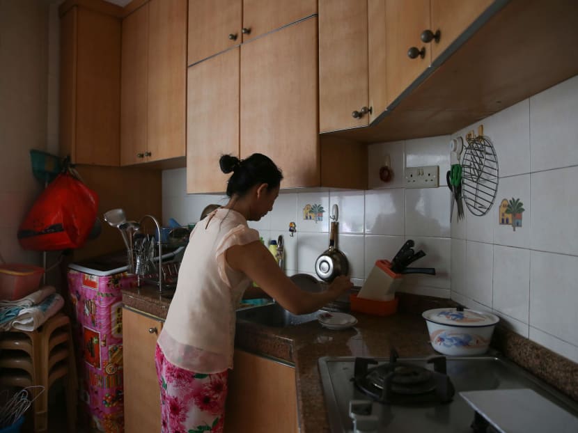 The Ministry of Manpower called on employment agencies to help current and prospective employers of domestic workers to come to an agreement during transfers for the sharing of costs for Covid-19 requirements. The Ministry of Manpower called on employment agencies to help current and prospective employers of domestic workers to come to an agreement during transfers for the sharing of costs for Covid-19 requirements.
