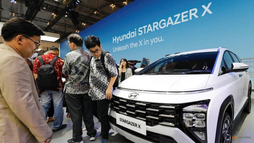 Indonesia gives automakers more time to qualify for EV credits in investment bid