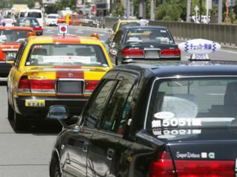 Major taxi companies in Tokyo are offering a variety of services to attract customers, such as priority dispatches for pre-registered pregnant women. Photo: Kyodo News