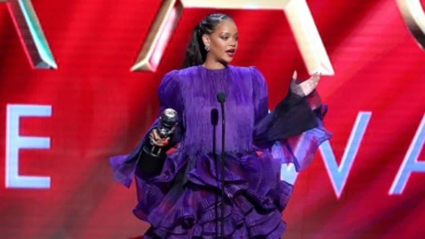 Rihanna pemuzik wanita terkaya di dunia, bernilai AS$1.7 bilion