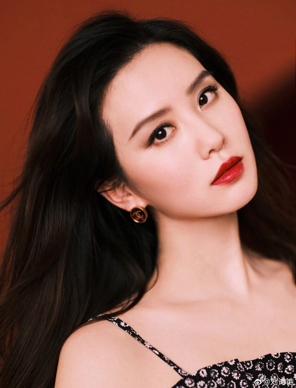 Netizens Are Amazed At How Good Liu Shishi Looks In These Unretouched ...