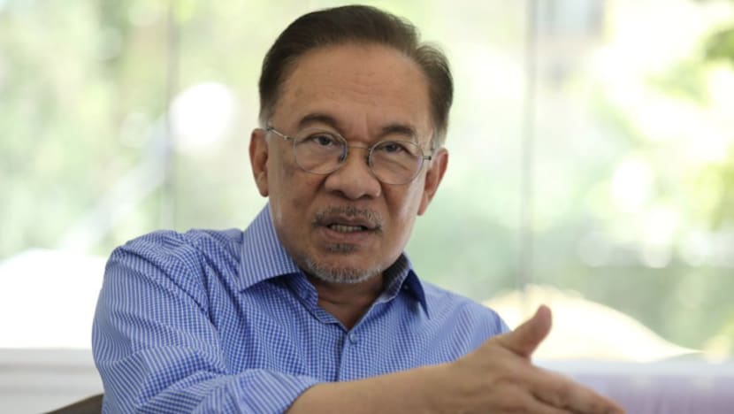 Anwar Ibrahim positif COVID-19