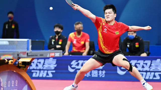 世界乒乓球锦标赛：中国男团险胜日本 晋级决赛对战德国
