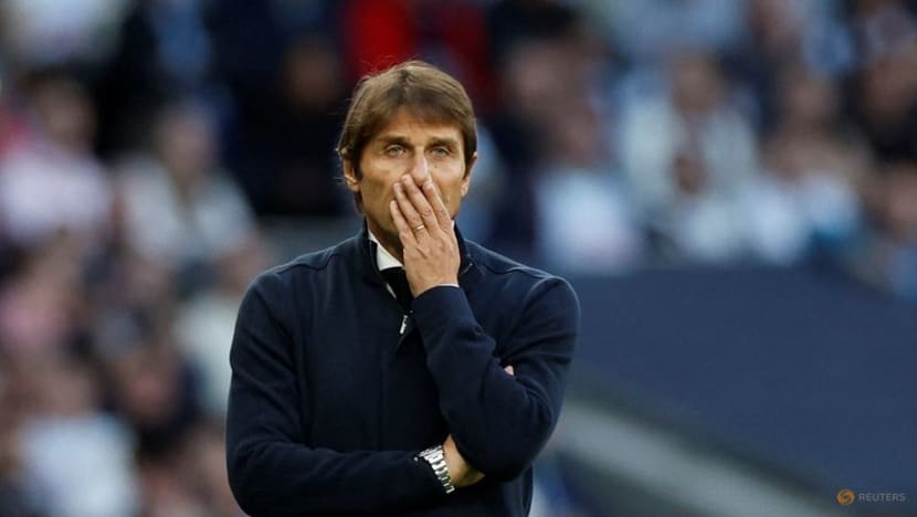 Tottenham's Conte mum on injuries but says they could decide title race Tottenham's Conte mum on injuries but says they could decide title race