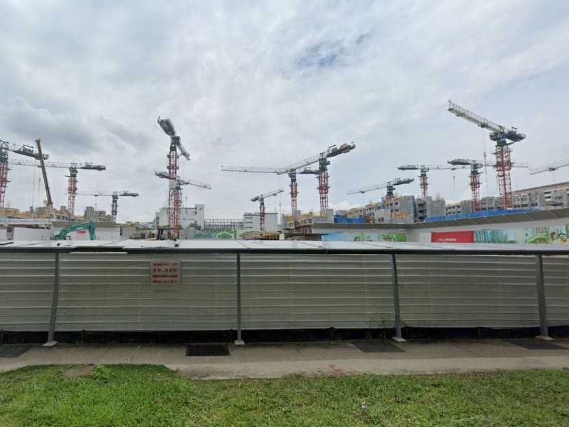 Bangladeshi worker dies after part of excavator fell on him at Ubi worksite Bangladeshi worker dies after part of excavator fell on him at Ubi worksite