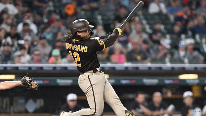 Campusano homers and gets 4 hits as the Padres rout the Tigers 14