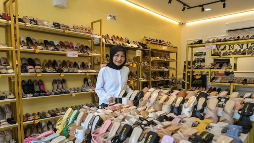 Butik kasut di Kedah tawar 'kasut raya Rahmah', serendah RM20 sepasang