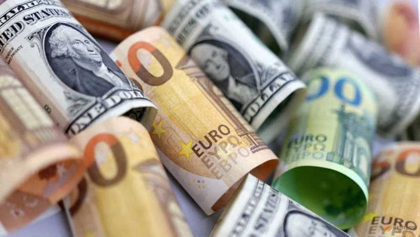 Dreaded 'down rounds' shave billions off startup valuations Dreaded 'down rounds' shave billions off startup valuations