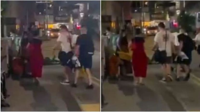 Polis siasat 4 remaja lambungkan papan tanda hingga terhantuk budak di Keong Saik Road