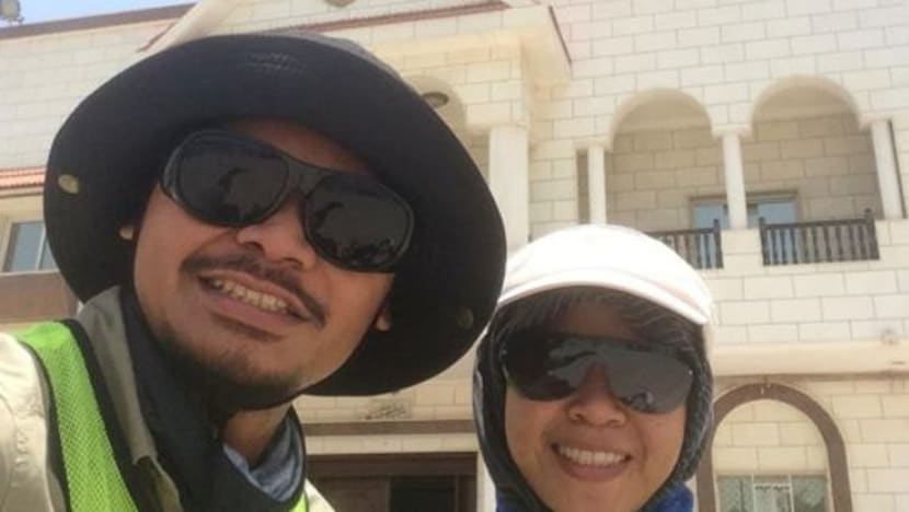 Pasangan suami isteri berbasikal ke Makkah tiba di Arab Saudi; bakal sambut Aidilfitri di Masjidil Haram