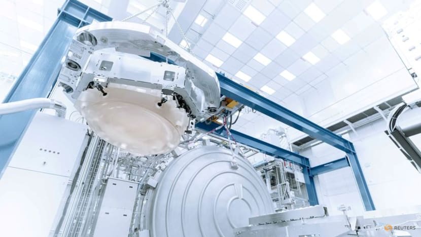 Computer chip giant ASML places big bets on a tiny future Computer chip giant ASML places big bets on a tiny future