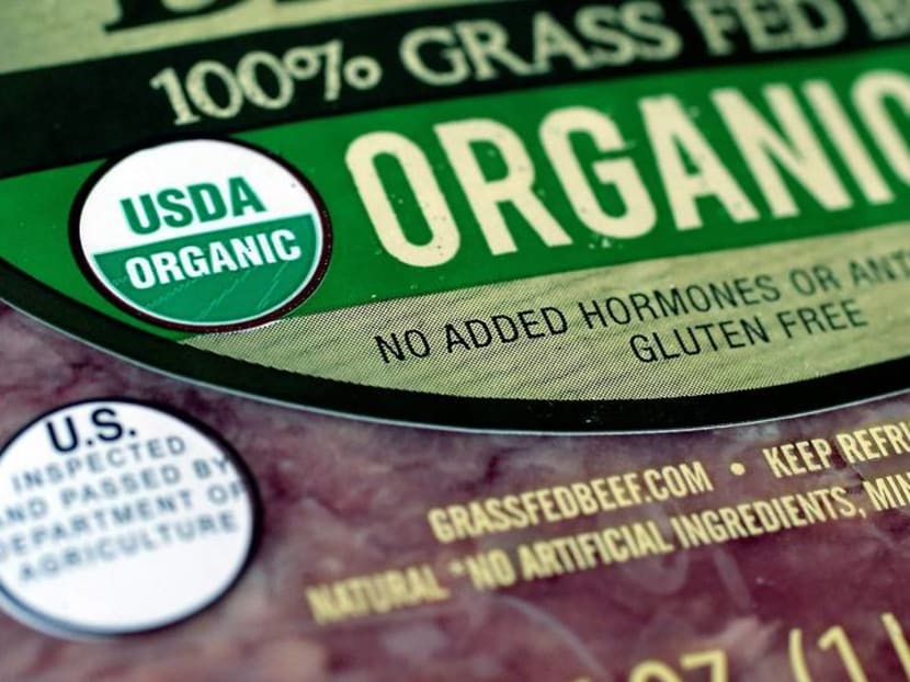 Can eating organic food lower cancer risks? Can eating organic food lower cancer risks?