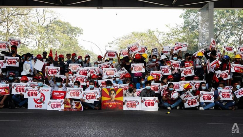 Hundreds of thousands protest in Myanmar as army faces crippling mass strike Hundreds of thousands protest in Myanmar as army faces crippling mass strike