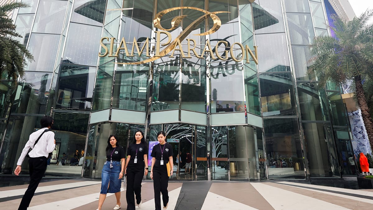 S'poreans' love for Bangkok still strong after Siam Paragon fatal shooting; travellers and residents say city is safe