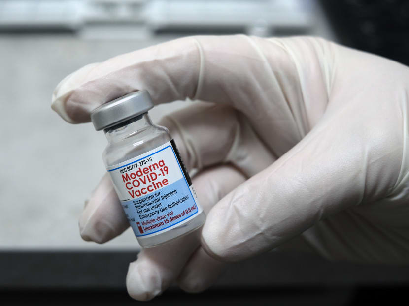 Moderna argues FDA should authorise half-dose of vaccine as booster Moderna argues FDA should authorise half-dose of vaccine as booster