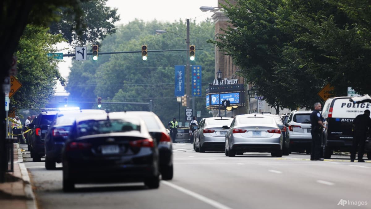 Dua orang tewas dalam penembakan setelah lulus SMA di ibu kota Virginia