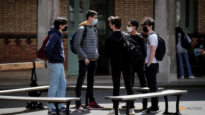 France opens COVID-19 jabs to children over 12 years old in herd immunity drive France opens COVID-19 jabs to children over 12 years old in herd immunity drive