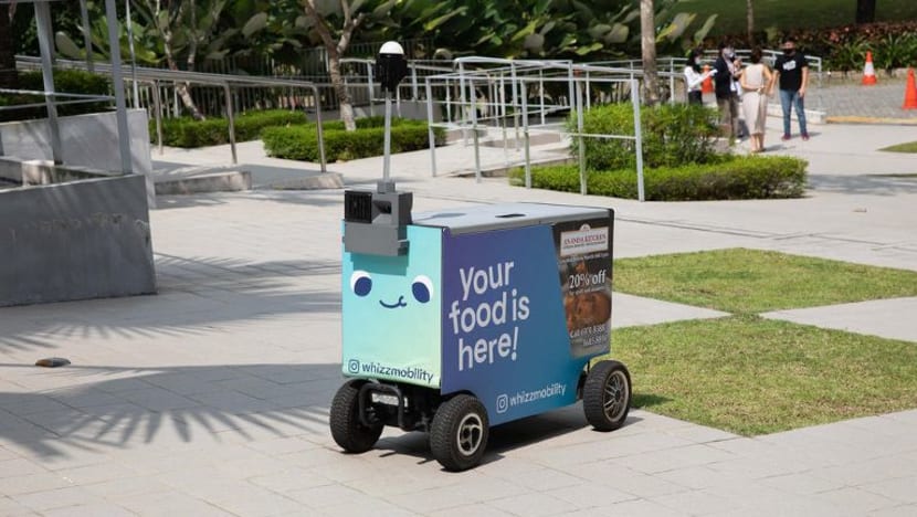Kenali FoodBot, robot beroda 4 ini tawar khidmat hantar makanan