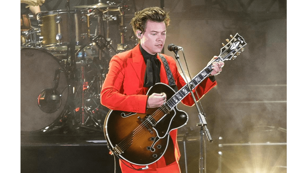 Harry Styles’ ex-girlfriend features on new track Cherry - 8days