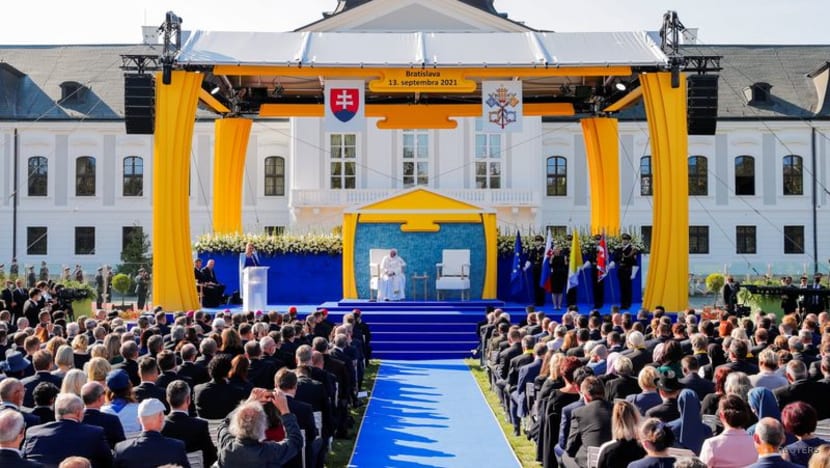 Pope Francis, in Slovakia, warns European countries against being self-centred Pope Francis, in Slovakia, warns European countries against being self-centred