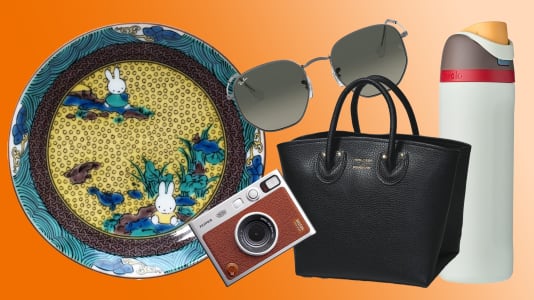 What Our Readers Bought In April – From “Free” Handbags To Cute UV-Blocking Umbrellas